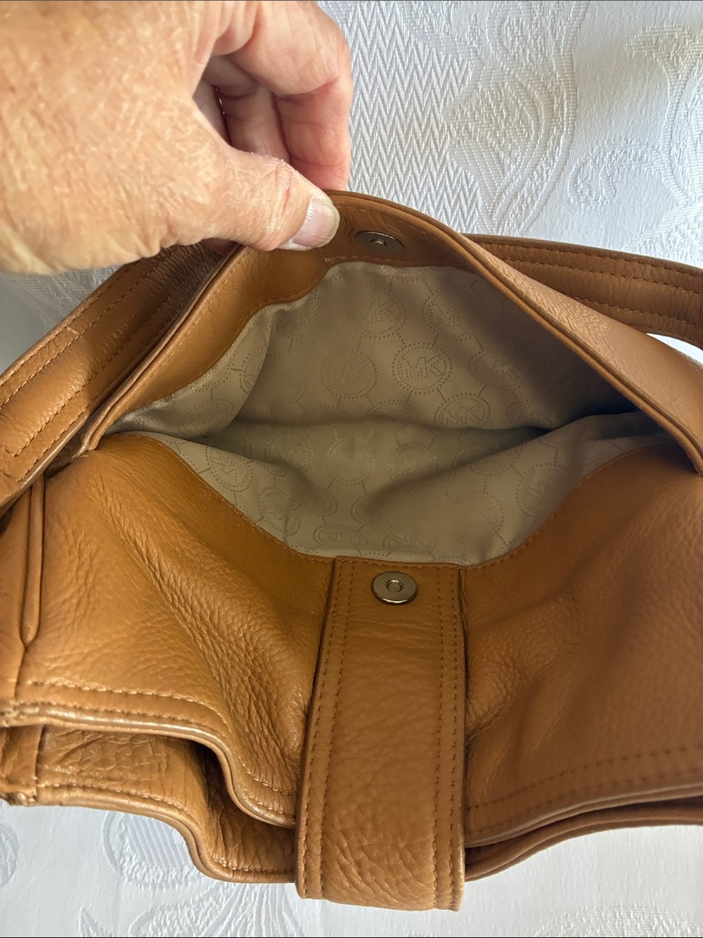 Michael Kors Pebbled Leather Saddle Shoulder Bag in Brown - Picture 5 of 6